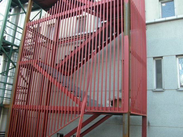 0216 6415084. İstanbul Yangın Merdiveni