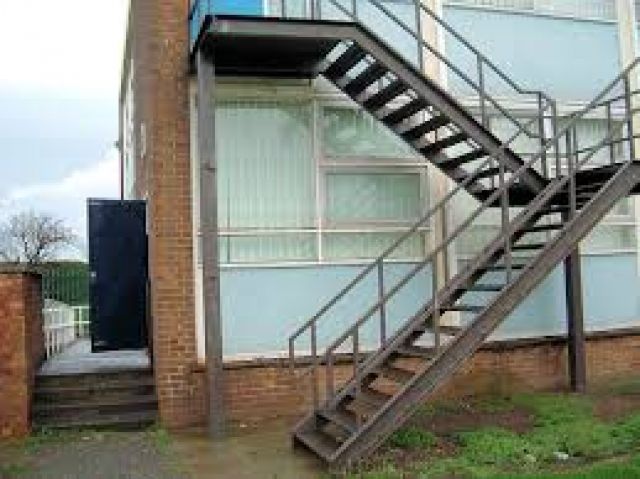 İstanbul Yangın Merdiveni Z tipi