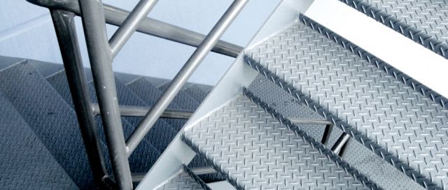 0216 6415084. İzmir Yangın Merdiveni