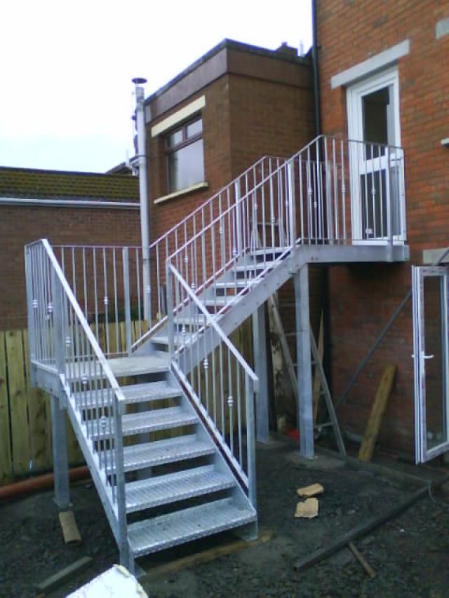 0216 6415084. KADIKÖY YANGIN MERDİVENİ