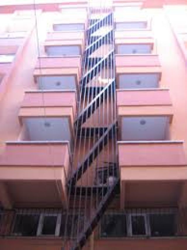 Yangın Merdiveni Firmaları Profesyonel İşçilik