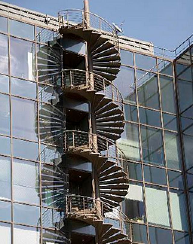 İstanbul Yangın Merdiveni Z tipi